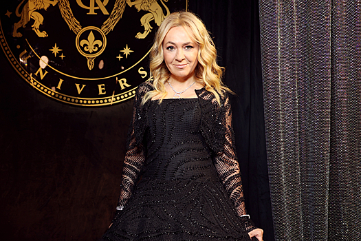 Яна Рудковская отреагировала на роман Деми Мур с актером, который младше ее на 21 год