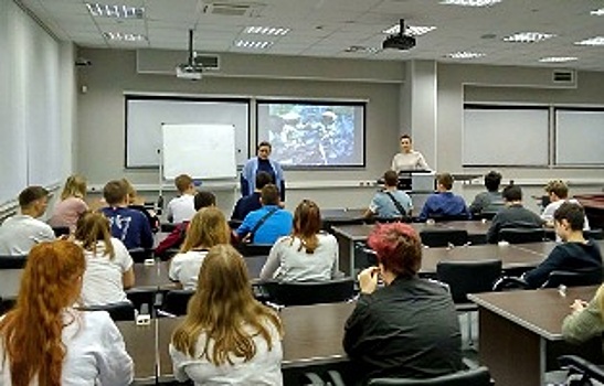 Школьники Коптева узнали о питании космонавтов и посетили аналог станции «Мир»