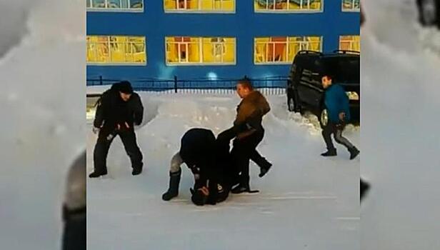 Пьяные жители Камчатки после ДТП избили полицейских