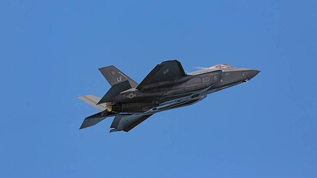 PM: США и их союзники боятся за F-35 из-за удачной миссии ВМФ РФ в 2016 году
