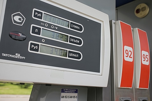 «Переходим на ежедневный мониторинг». Цены на бензин на Урале с начала года выросли почти на 10 %