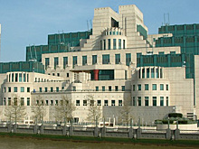 Могут обмануть: ветеран спецслужб рассказал о попытке МI-6 вербовать шпионов через Интернет