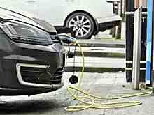 В Германии роботы будут работать на электрозаправках