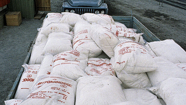 Киев ввел пошлины на импорт российских азотных удобрений