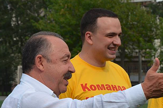 «Надеюсь, не на усы»: уральский депутат поспорил с Газзаевым об исходе финала ЧМ