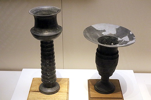 Луншаньские тонкостенные сосуды считаются непревзойденными шедеврами керамического искусства