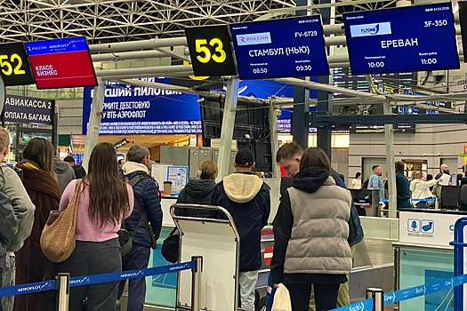 В аэропорту Сочи задерживаются 120 авиарейсов