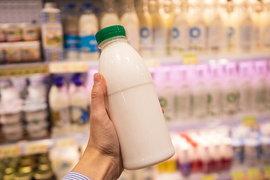 В Новосибирской выявили более 500 магазинов, торгующих контрафактным молоком и водой