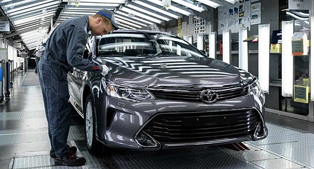 Компании Toyota и Honda остановили производство автомобилей в Малайзии