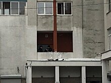 Нижегородка упала с высоты на козырек подъезда многоэтажки на проспекте Ленина