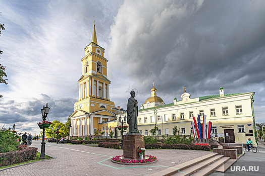 Пермяки требуют изгнать музыкантов с Соборной площади