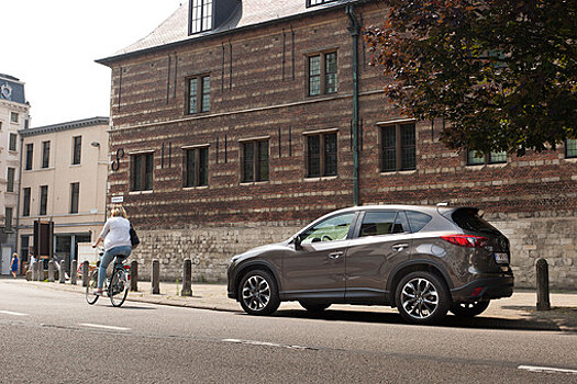 Эксперты заявляют о дефиците новых автомобилей на российском рынке