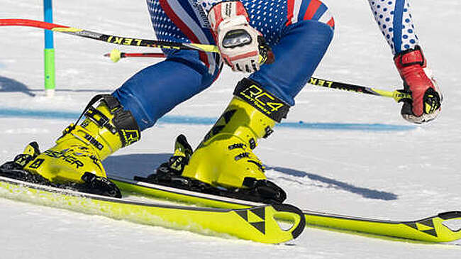 SHOT: девочку с отцом накрыло снежной лавиной в "Красной Поляне" в Сочи