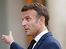 Макрон решился на прямой канал связи с Россией