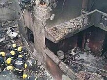 Пять человек погибли после падения самолета на жилые дома в Китае