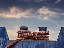 Направлялся в Румынию: в ростовском порту задержали теплоход с коксом на 37 млн рублей