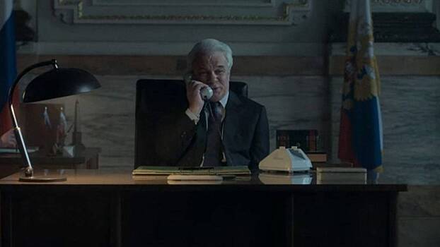 Российский актер Котенев рассказал о съемках в сериале "Корона"