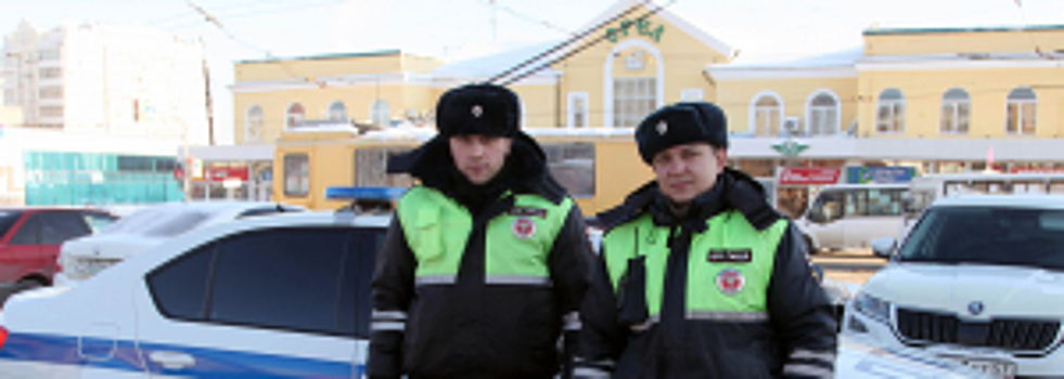 Водитель-дальнобойщик поблагодарил орловских полицейских за помощь