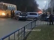 В массовой аварии в Новоалтайске пострадали три человека