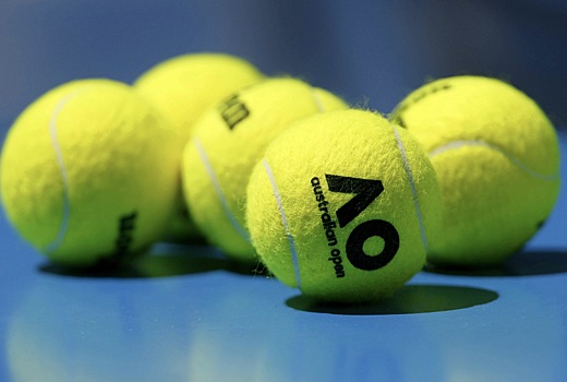 Теннисистам с COVID-19 разрешили участвовать в Australian Open