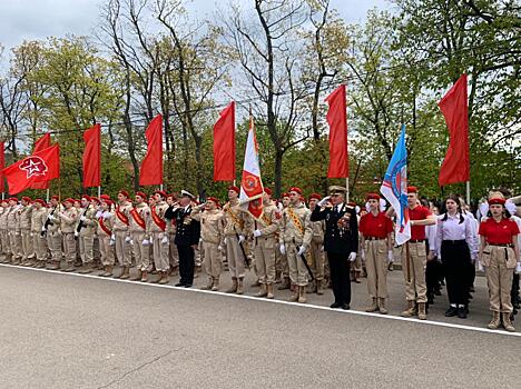 В Калининграде прошел парад кадетских классов и юнармейских отрядов в честь годовщины Победы в Великой Отечественной войне