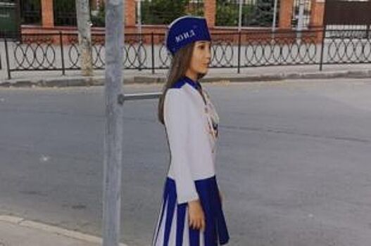 Светящиеся девочки вдоль дорог пугают донских водителей