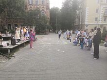 Диван, фигуры и киоски: в центре Волгограда почти за 70 млн рублей благоустроят Комсомольский сад и пешеходную зону