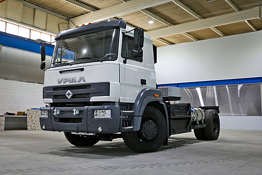 Урал тестирует собственный гибридный грузовик