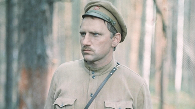 Актёр Валерий Баринов рассказал, что придаёт ему силы в 80 лет