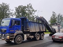 Ремонт дорог в Петрозаводске продолжается. Чем заняты дорожники в дождливую погоду?