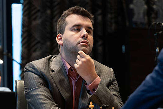 Шахматист Непомнящий остался одним из лидеров турнира претендентов