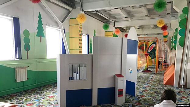 В центре Happy Land для детей появилась тюремная камера