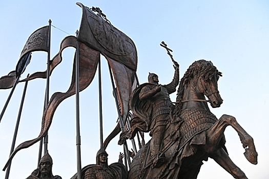 В Псковской области реконструируют конный поход Александра Невского