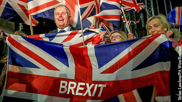 Демократия превращается в пародию