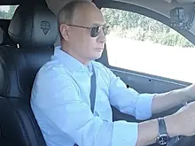 В ФСО рассказали, на каких машинах ездит Путин