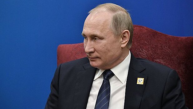 Путин ответил на вопрос Стоуна о "желании быть царем"