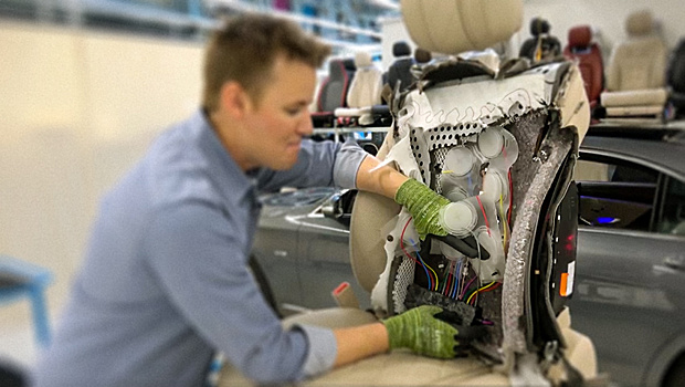 Что увидишь, если вскрыть кресло Mercedes S-Class