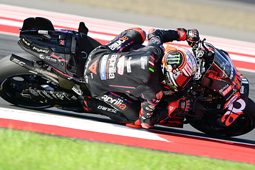 MotoGP. Гран-при Индонезии. Беццекки выиграл квалификацию, Альдегер – 2-й, Фернандес – 3-й