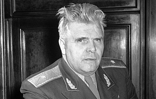 Спасение челюскинцев и атака "логова нацистского зверя": взлеты и падения Водопьянова
