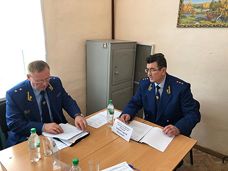 Замгенпрокурора РФ Зайцев провел оперативное совещание в курганском селе