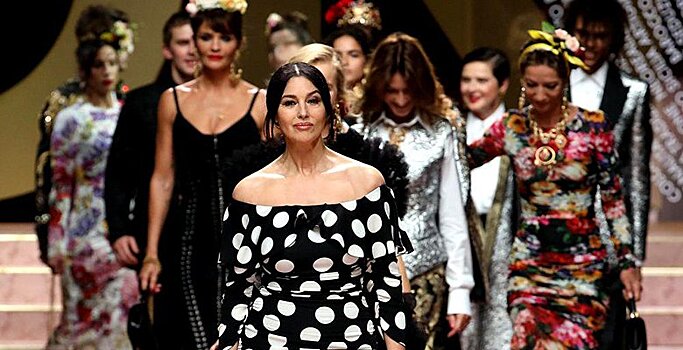 Моника Беллуччи открыла показ Dolce & Gabbana