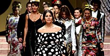 Моника Беллуччи открыла показ Dolce & Gabbana