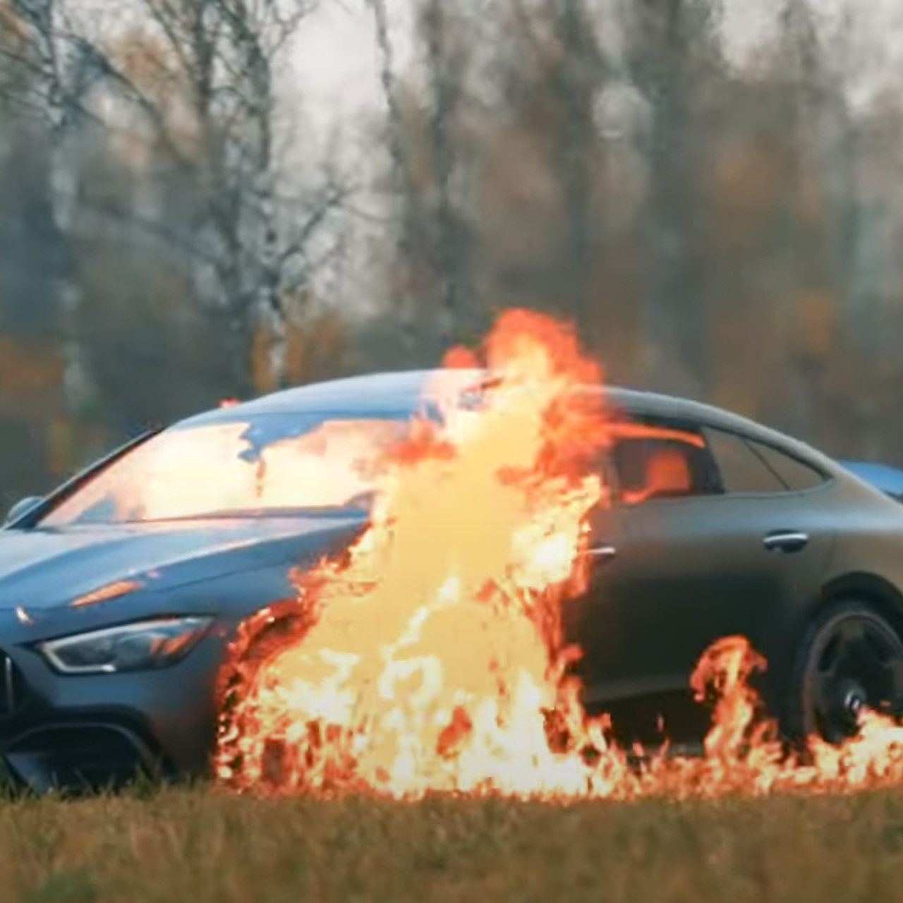 Литвин сжёг мерседес. Мерседес литвина. Горящий мерседес литвина. Мерседес литвина. Литвин сжёг мерседес.