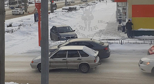 Кузбассовец пожаловался на неправильно припаркованные автомобили