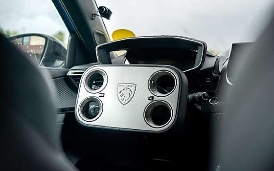 Покатались на машине с таким рулем — как ощущения?