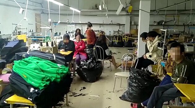 На швейном производстве в Подмосковье незаконно трудились 13 мигрантов