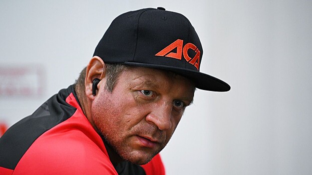 Александр Емельяненко обратился к чемпиону UFC Джону Джонсу