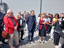 Александр Хинштейн встретился с обманутыми дольщиками долгостроя на улице Фестивальной