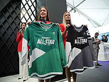 Игровую форму команд-участниц екатеринбургского Фонбет Матча звёзд КХЛ представили на международном форуме