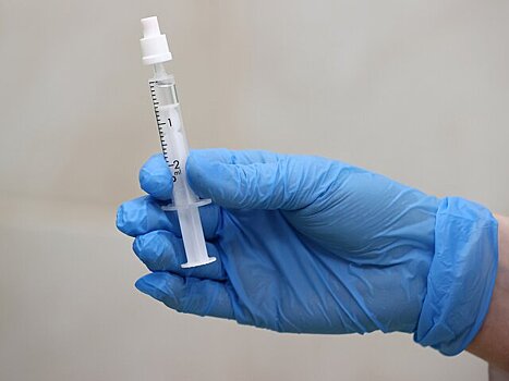 Вирусолог рассказал, кому подойдет назальная вакцина от COVID-19